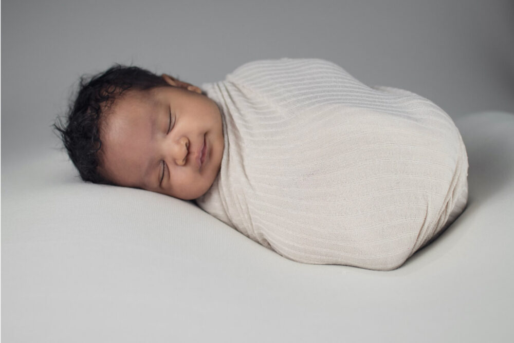 How to Fold a Fitted Crib Sheet – DiscoBeaver